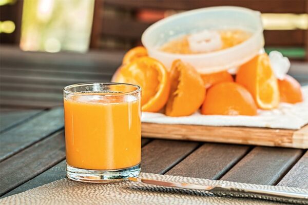 Sok pomarańczowy ma wiele walorów zdrowotnych